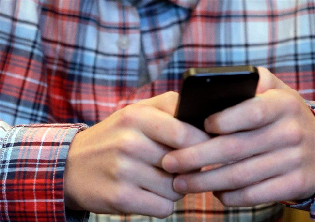 Alberta’s Text4Hope campaign successful in reducing stress, anxiety amid COVID-19 pandemic: research