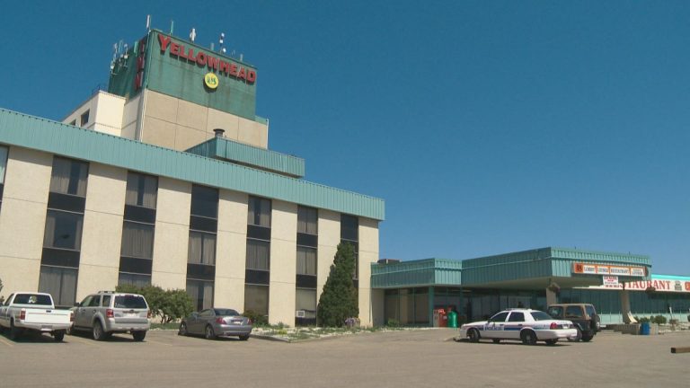 Lawyers try to find holes in story of Ontario man accused of killing woman in Edmonton hotel