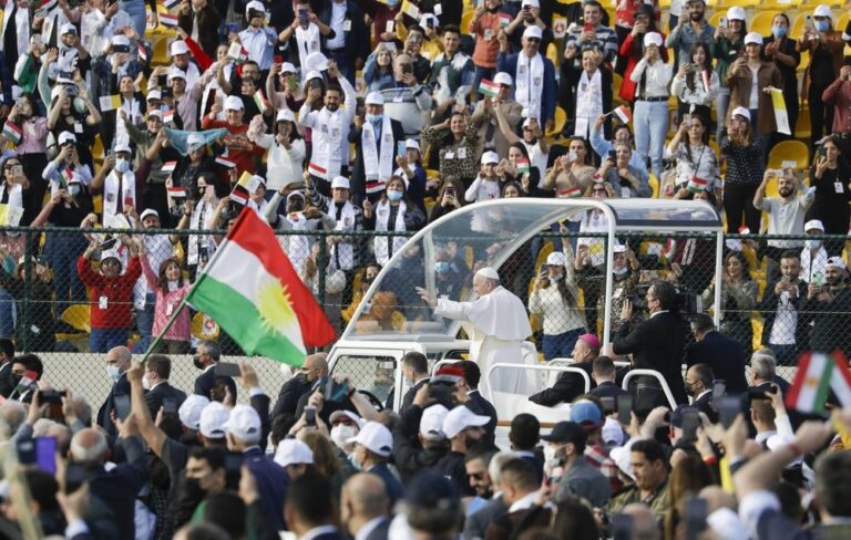 Pope Francis calls on Iraq’s Christians to forgive, rebuild