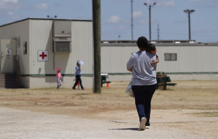U.S. facing 20-year peak of migrant border crossings as children strain facilities