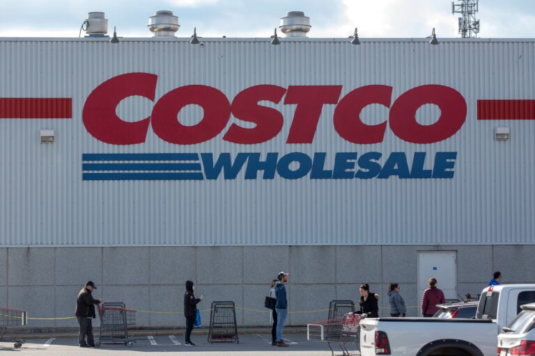 Manitoba reports 9 more COVID-19 variant cases, potential exposure at Winnipeg Costco