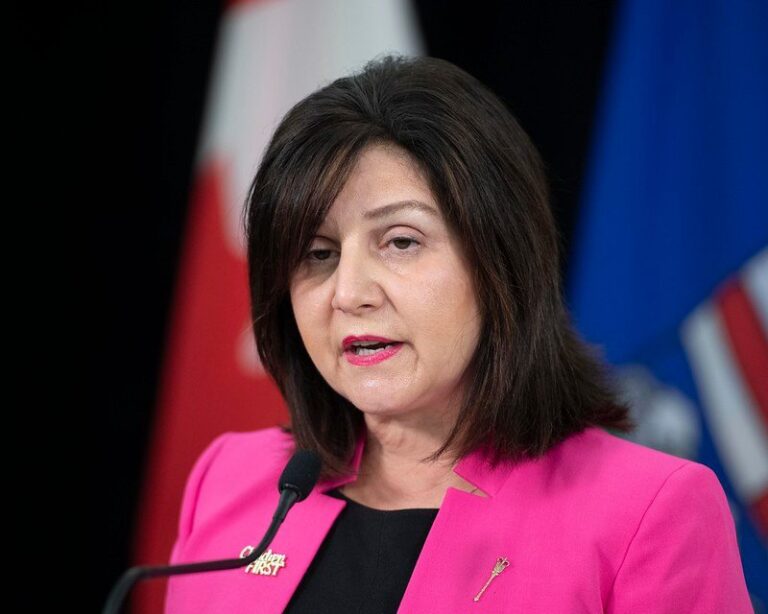 Legislation introduced to give more powers to College of Alberta School Superintendents