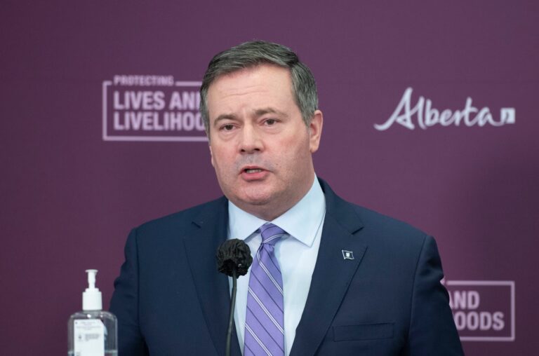 Hoping for win in court, Alberta did not prepare carbon tax backup plan