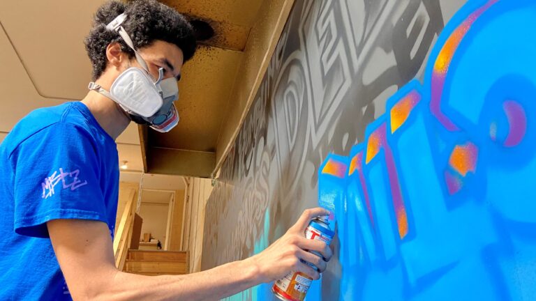 COVID-19: Edmonton artist creates mural made out of health-care workers’ words