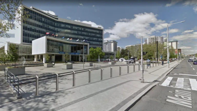 Hamilton politicians will spend $682,000 to protect city hall forecourt
