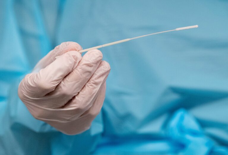 1 death, 44 new COVID-19 cases reported in Manitoba Sunday