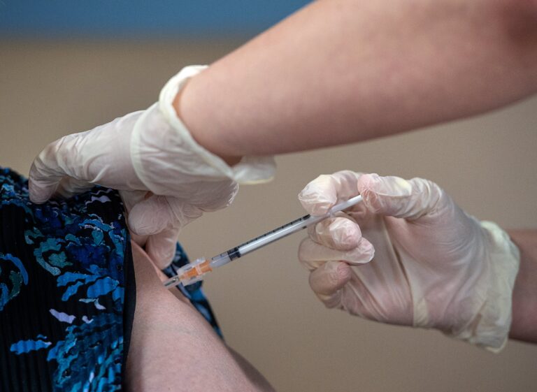Coronavirus vaccinations in Ontario long term care homes saved hundreds of lives: report