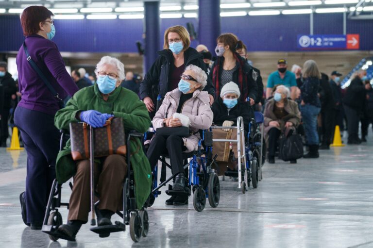 Quebec logs 729 new coronavirus cases, 19 additional deaths