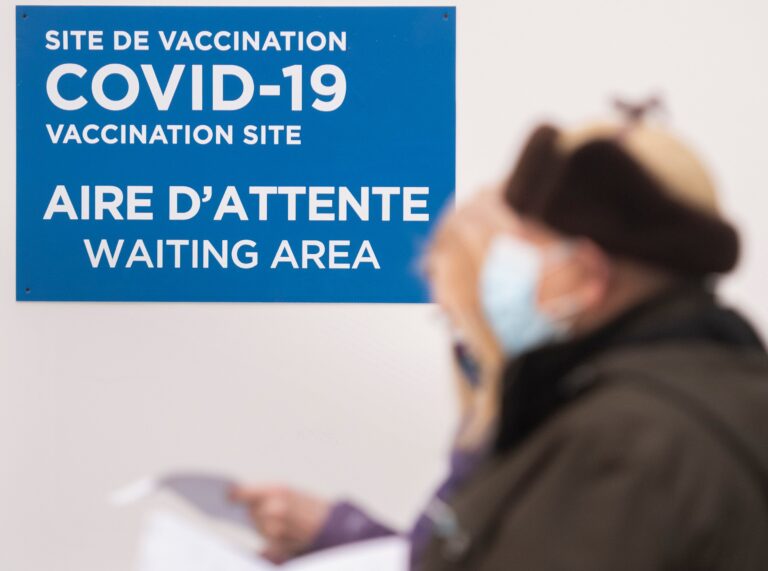 Quebec surpasses 300,000 cases of COVID-19 as hospitalizations drop