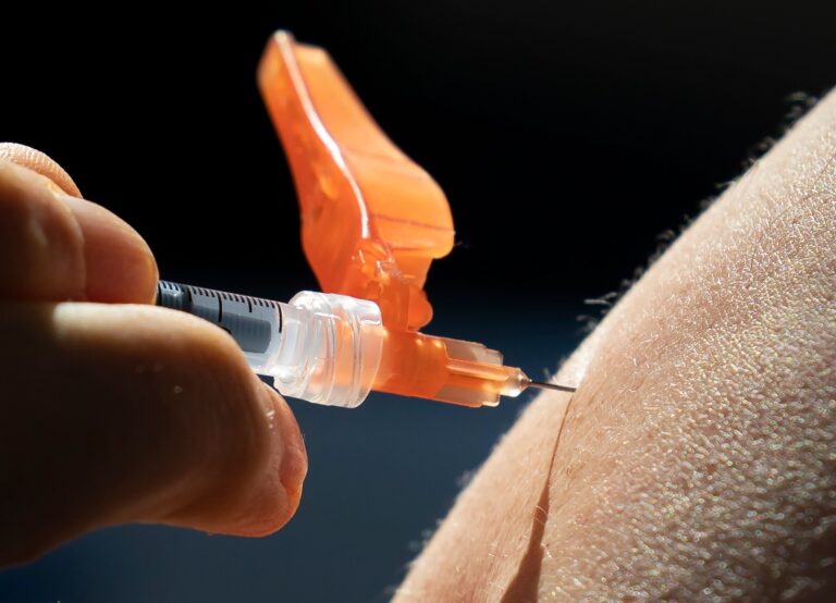 COVID-19 vaccination clinics added in Fenelon Falls, Northumberland and Haliburton counties