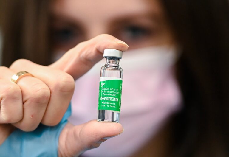 Bookings to close soon for AstraZeneca vaccine in Alberta as supplies dwindle