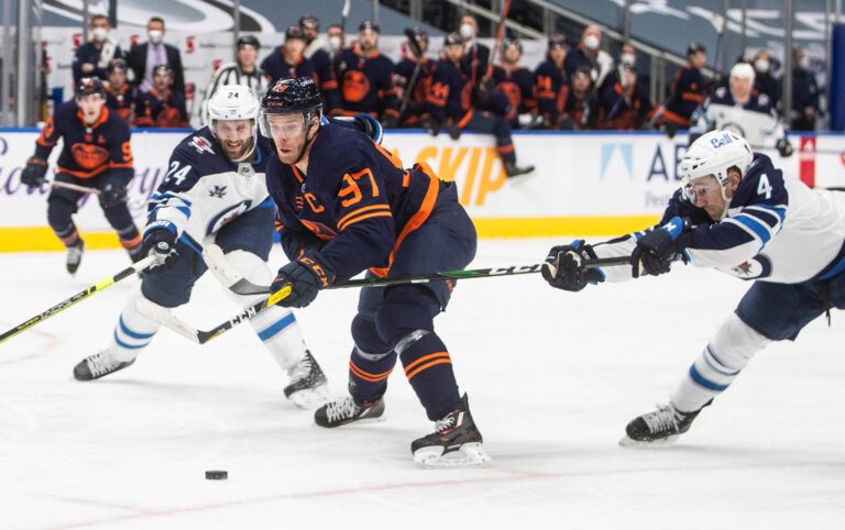 Edmonton Oilers storm back to down Jets