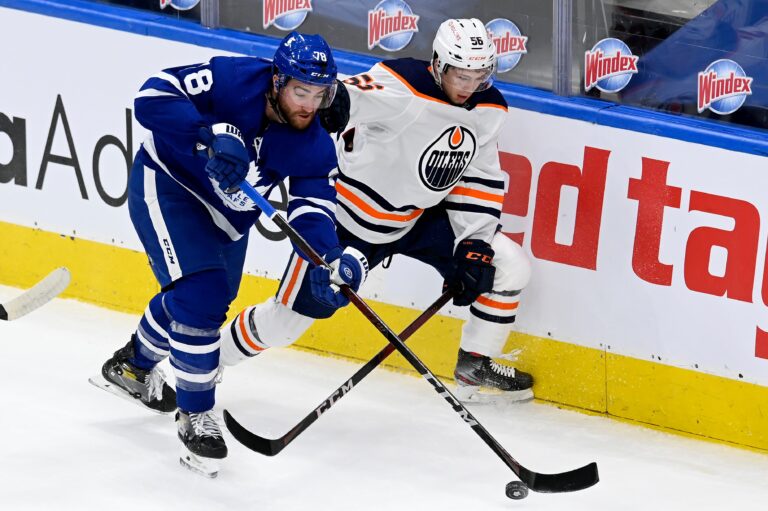 Edmonton Oilers lose grip on 3-1 lead and fall in OT to Leafs