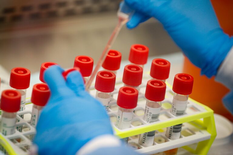 Education minister criticized for low COVID-19 testing in Ontario schools