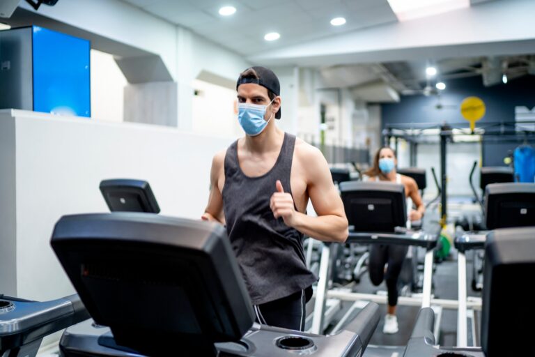 Montreal gyms prepare to re-open following nearly six-month COVID-19 shutdown