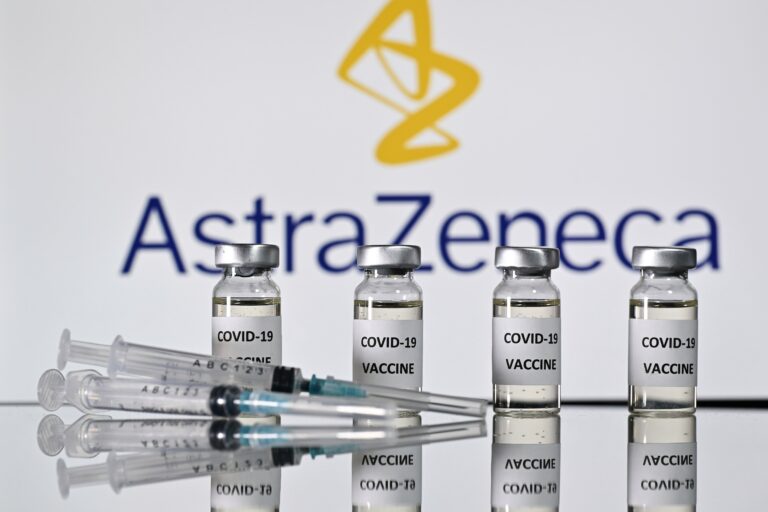 Dentists, teachers, bus drivers want Oxford-AstraZeneca vaccine in B.C.