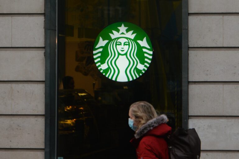 Aeroplan, Starbucks partner for new rewards program
