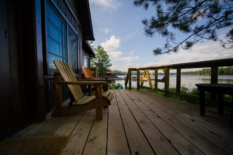 Can you afford a vacation home? Here’s what it takes across Canada