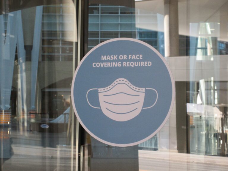 Just 10 COVID-19 mask bylaw tickets issued to Edmontonians so far in March