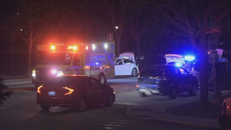Man and woman found dead inside Montreal taxi cab