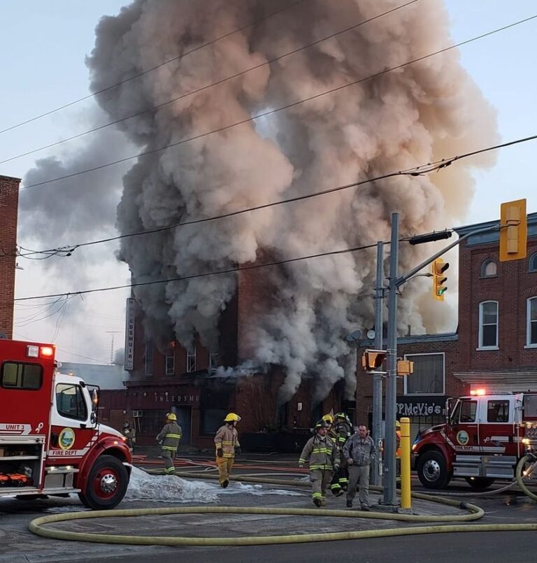 Tweedsmuir Hotel goes up in flames in Tweed, Ont.