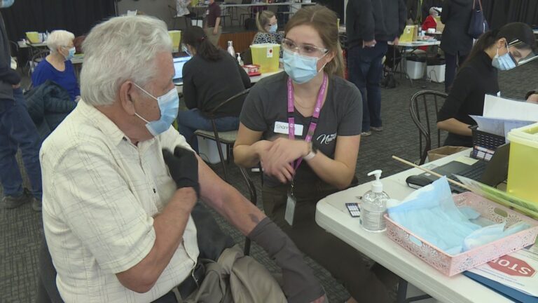 Coronavirus: Local Okanagan unions react to latest COVID-19 vaccine rollout plan