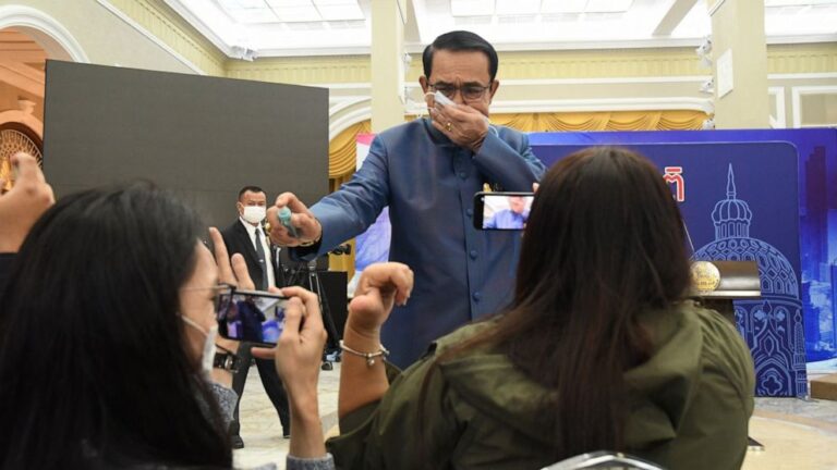 Thai PM ends presser by spraying reporters with disinfectant