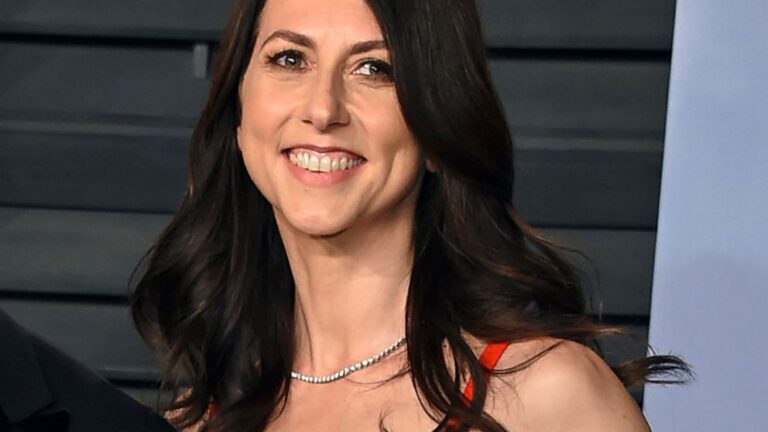 MacKenzie Scott marries Seattle teacher after Bezos divorce