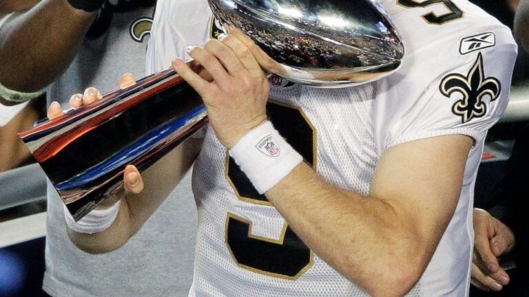 Record-setting Saints QB Brees announces retirement at 42