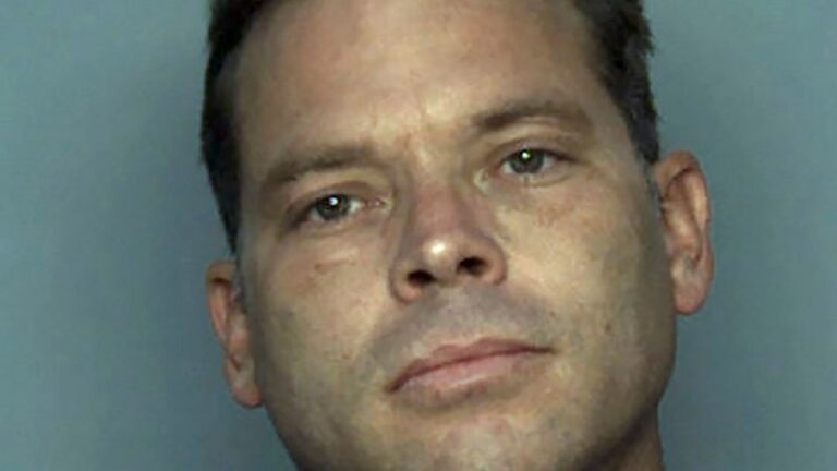 Virginia man accused of shooting federal facility guard dies