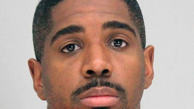 Records show Dallas officer was under investigation in 2017