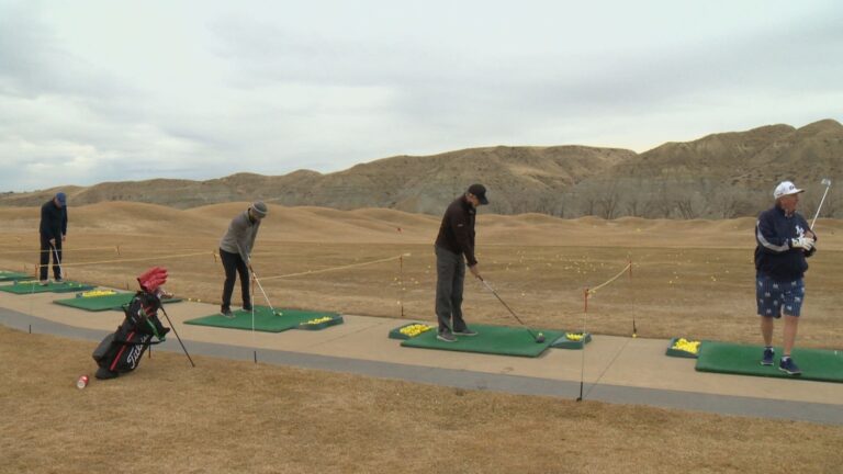 Lethbridge golfers get ready to hit the green