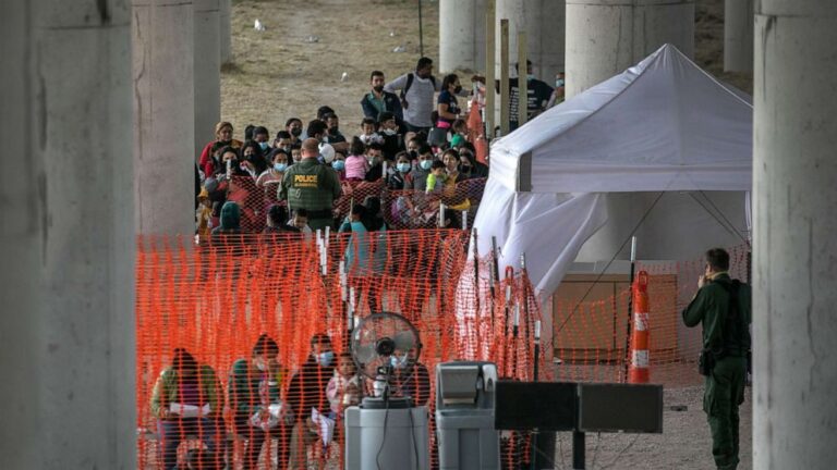 Migrants released from Rio Grande Valley without court dates