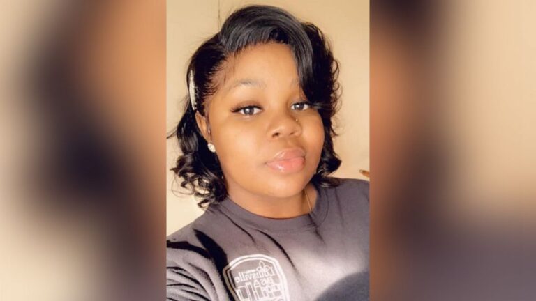 Breonna Taylor’s mom seeking justice 1 year later: ‘They should be held accountable’