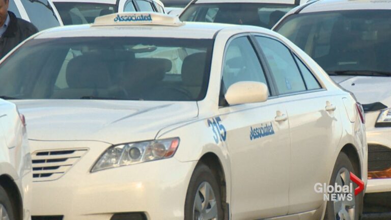 Taxis and limos face reduced fees under proposed changes to Calgary bylaw