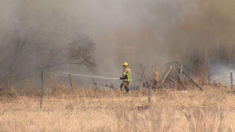 Crews respond to house, outbuilding and grass fires in Conrich, Alta.