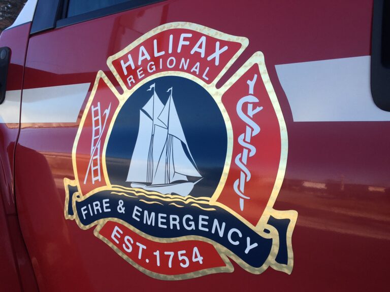 Man dies following ‘heavy smoke and fire’ in Stillwater Lake home