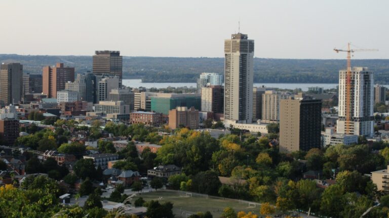 City of Hamilton notifies west end residents of in-home visits from contractor with COVID-19