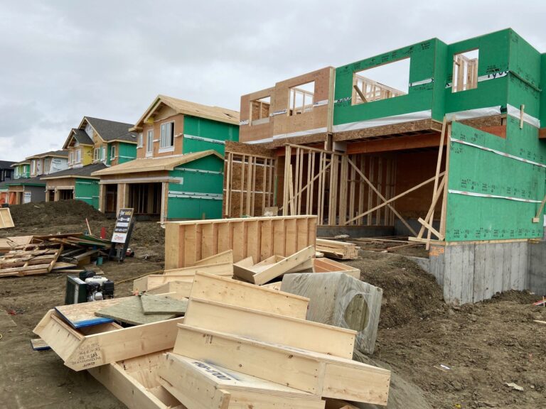 Edmonton homebuilders experience unexpected boom in business