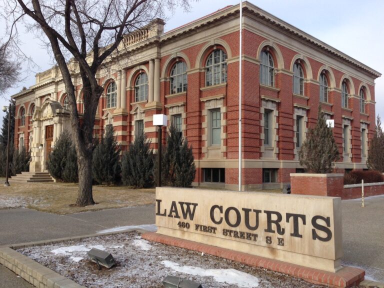 Medicine Hat murder trial involving alleged extortion plot underway