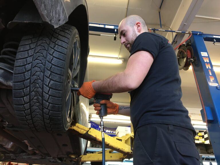 Quebec drivers are permitted to make the seasonal tire switch but motorists should be patient