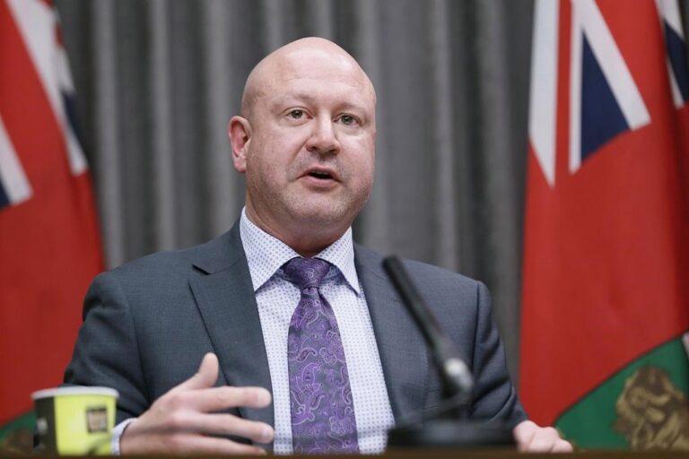 Manitoba’s top doctor gives coronavirus update