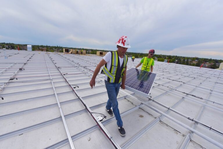 ‘Enmax is the laggard’: Calgary climate advocates push for net-zero plan