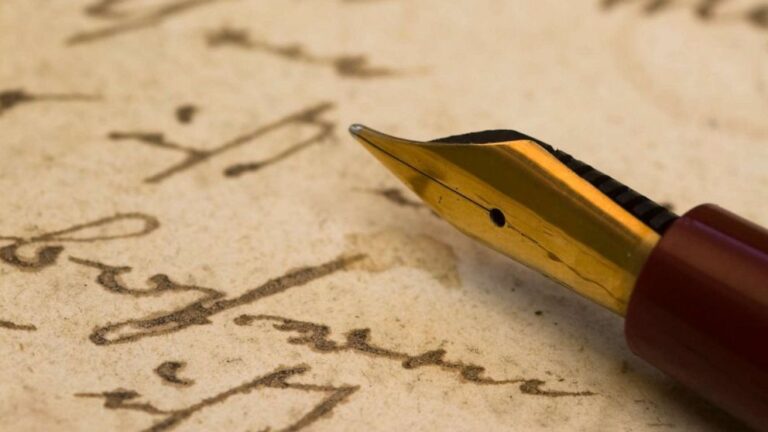 Scientists read 300-year-old letters without opening them