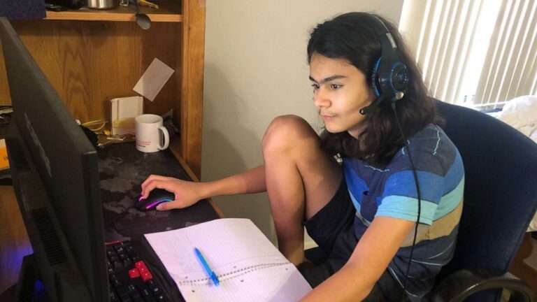 Mom says schools should let kids retake tests, especially amid pandemic