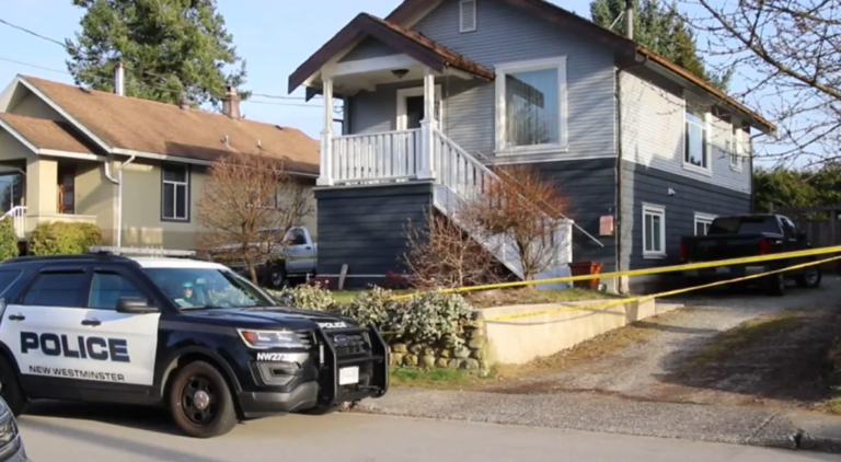 Homicide investigators take over after New Westminster stabbing victim dies