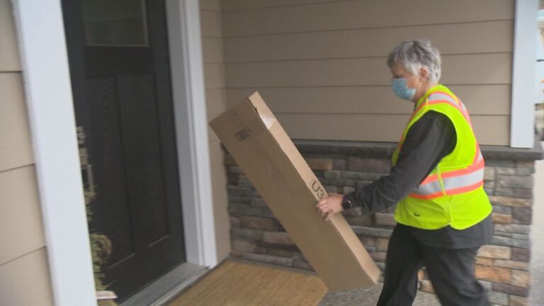 Porch pirates: Parcel theft rising in Okanagan with more residents now shopping online