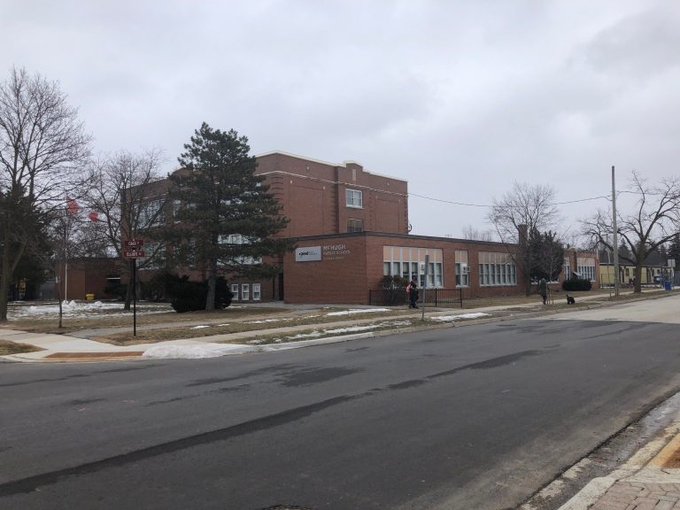 Coronavirus: Peel Region clarifies student isolation policy following online backlash