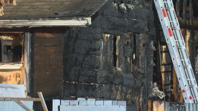 Woman arrested for arson after Friday night fire in west Edmonton