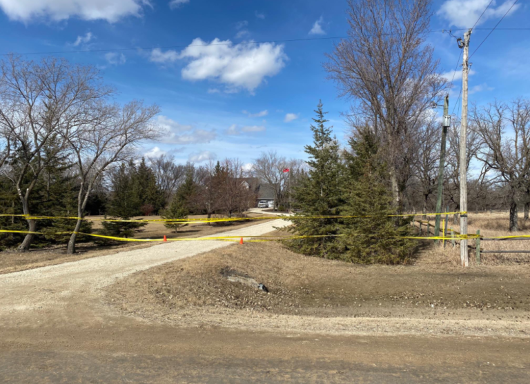 ‘Doesn’t seem real’: Apparent random killing of elderly couple shocks rural Manitoba community